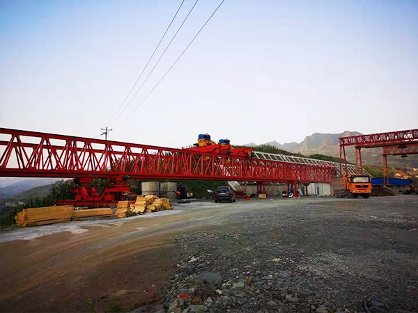 内蒙古阿拉善架桥机出租介绍架桥机安装技巧